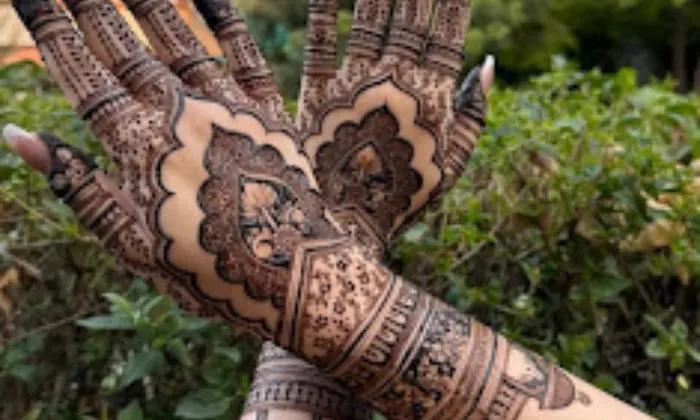 mehndi art creation